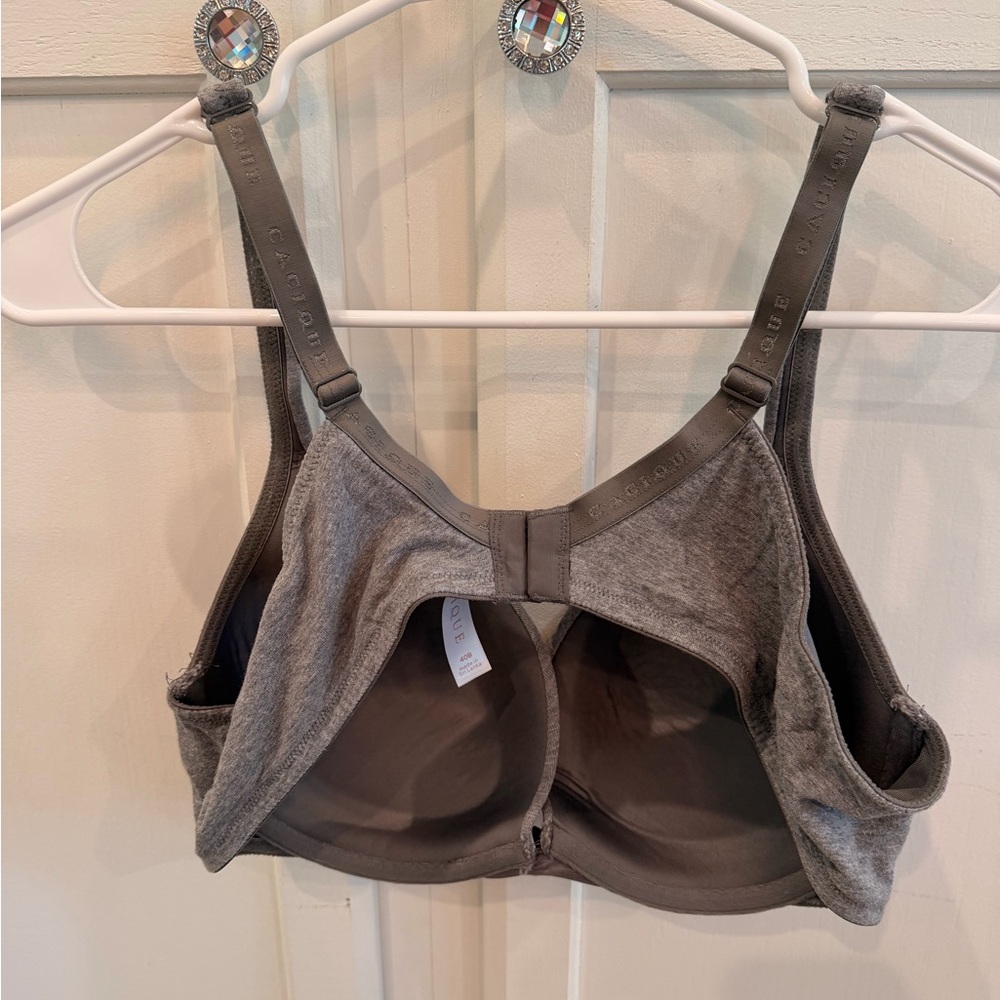 Size 40B Cacique Cotton Boost Plunge Bra - Picture 2 of 4